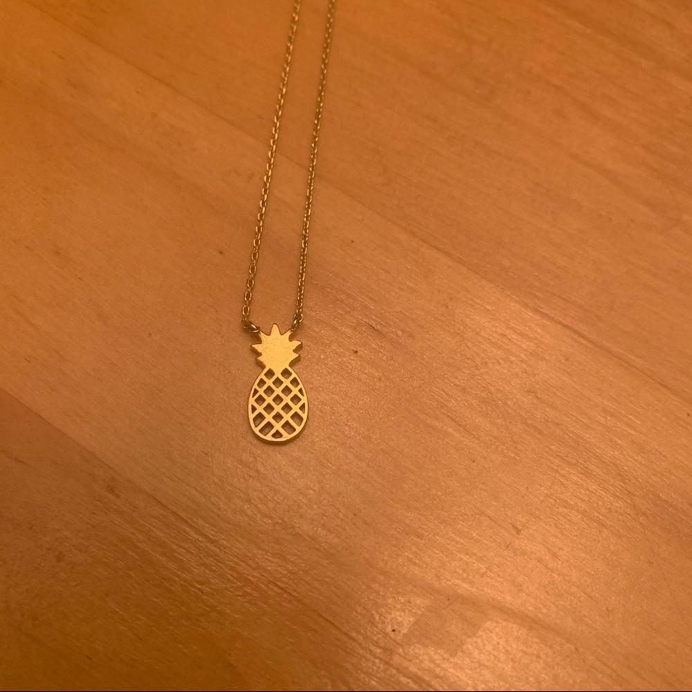 Pineapple Necklace 🍍